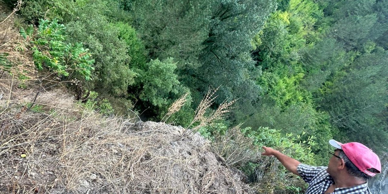 Bacağından Bıçaklanıp Uçuruma Atıldı