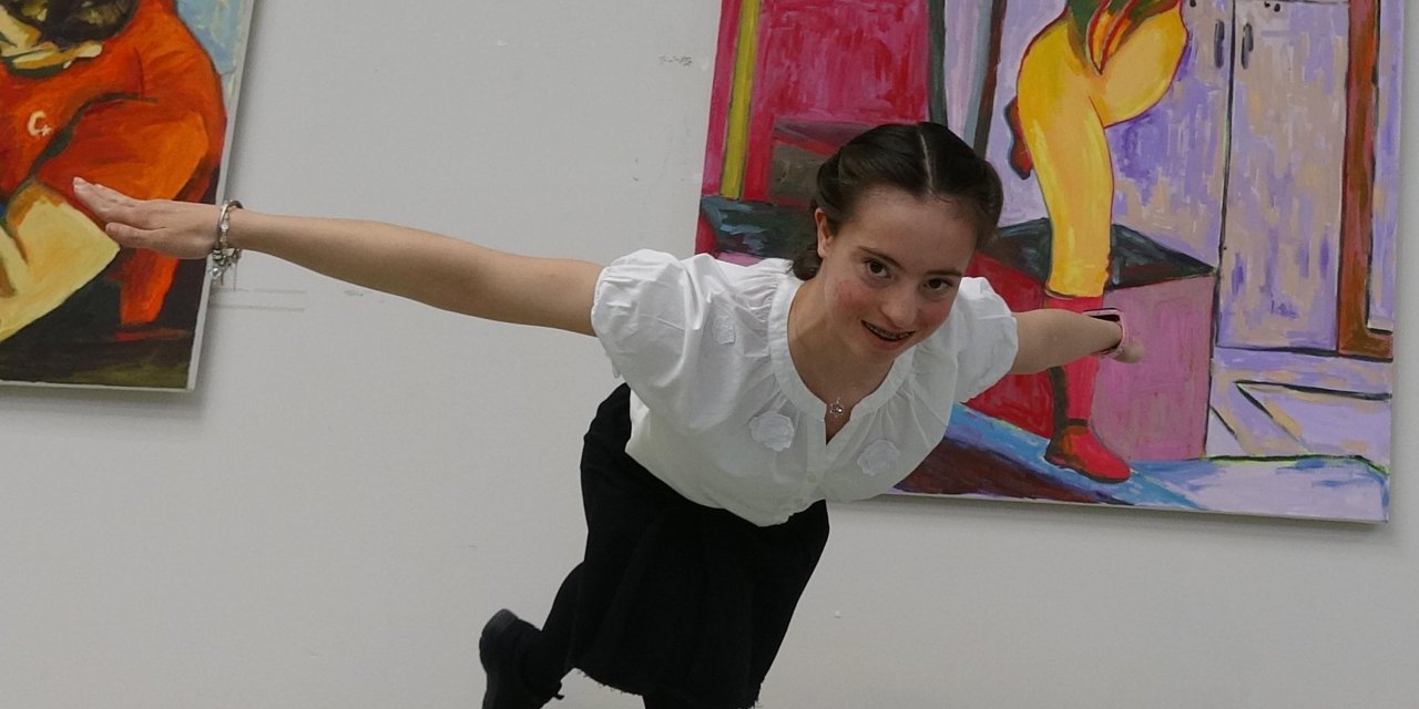 Amcasından Esinlendi, Engellilerin Sesi Olmak İçin Sergi Açtı