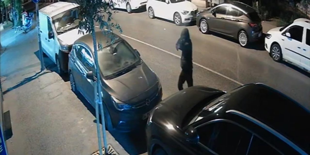 Kağıthane’de tetikçi tutup eşinin kuyumcu dükkanı kurşunlattı; o anlar kamerada