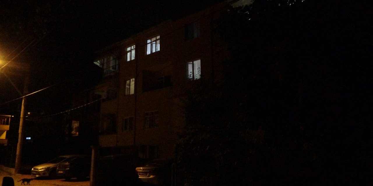 3'üncü Kattan Düşen Çocuk Yaralandı