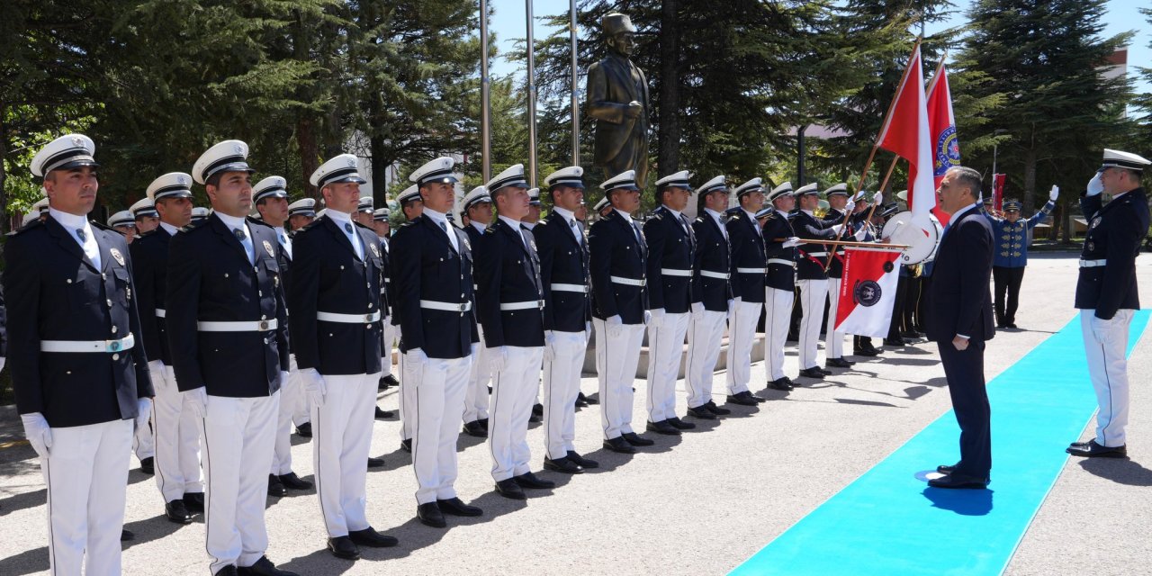 Bakan Yerlikaya'dan Polis Akademisi'ne Ziyaret