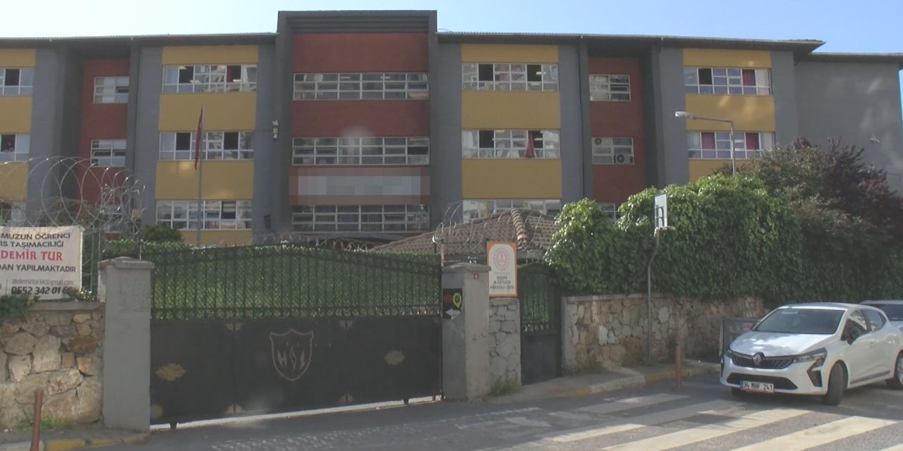 İstanbul - Sultanbeyli'de Okul Bahçesinde Arkadaşını Bıçaklayan Şüpheli Tutuklandı