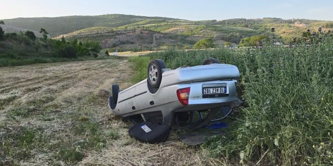 Bursa'da otomobil, şarampole yuvarlandı: 5 yaralı