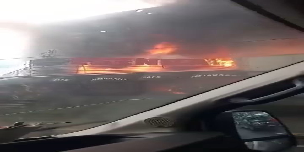 İstanbul- Esenyurt'ta restoranda yangın -1