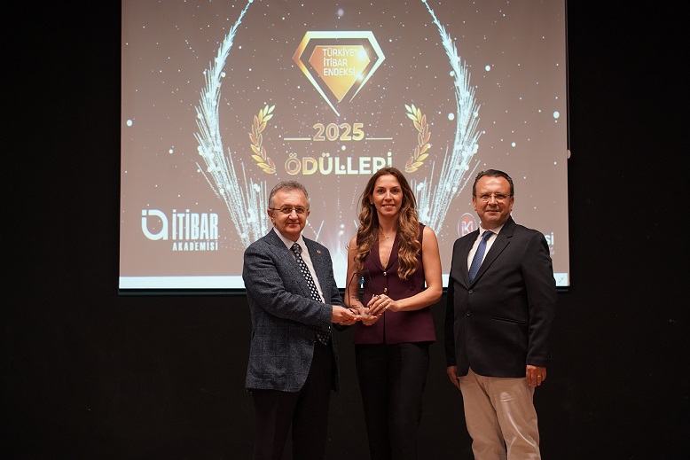 Türkiye İtibar Endeksi 2025 sonuçlarına göre markalar ödüllerine kavuştu