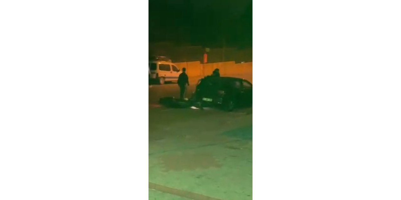 İstanbul - Çekmeköy'de Bıçaklı Saldırı Kamerada; Yaralı Hastaneye Kaldırıldı