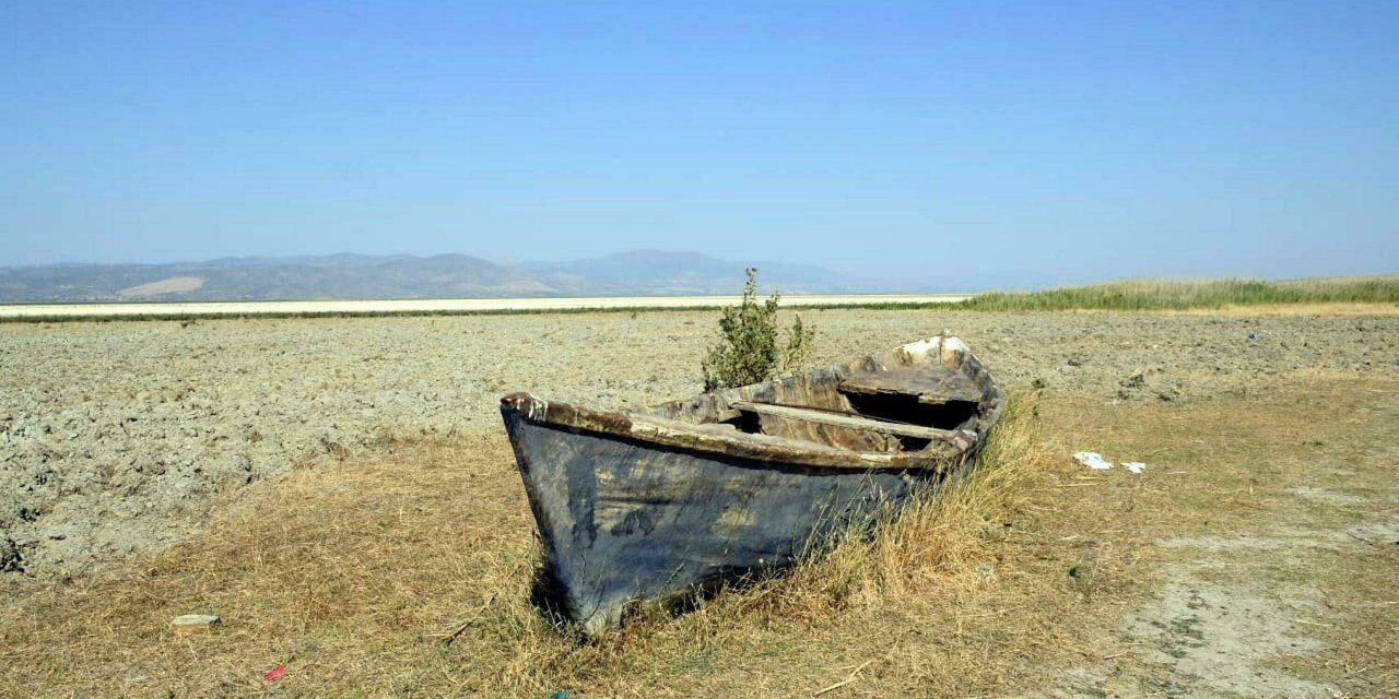 Manisa -‘Gördes Barajı'ndan Gelen Suyun Yüzde 30'u Marmara Gölü’ne Verilmeli’ /video Eklendi