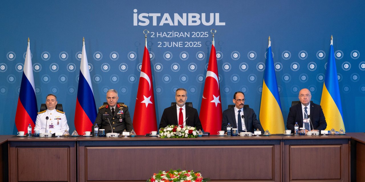 İstanbul- Dışişleri Bakanı Hakan Fidan Türkiye-Rusya-Ukrayna Üçlü Toplantısı'nda konuştu