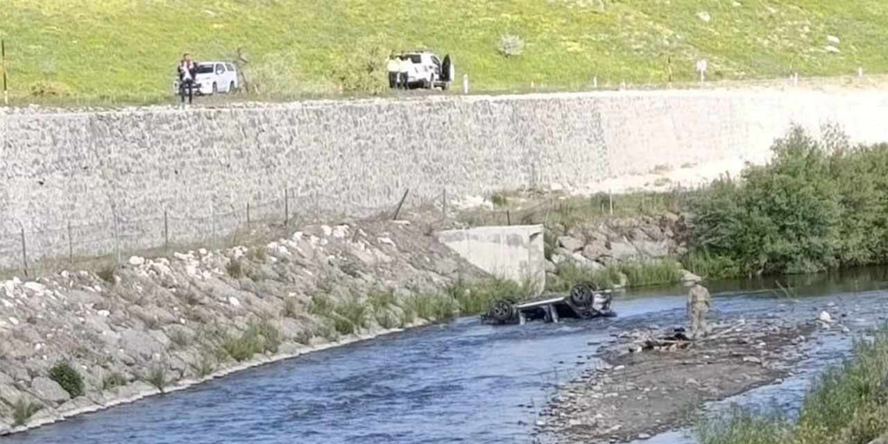 Erzurum'da dereye uçan araçtaki anne baba ve çocukları öldü