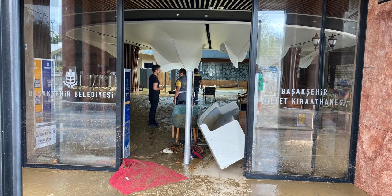 Başakşehir Millet Kıraathanesi'ndeki Hasar Gün Aydınlanınca Ortaya Çıktı