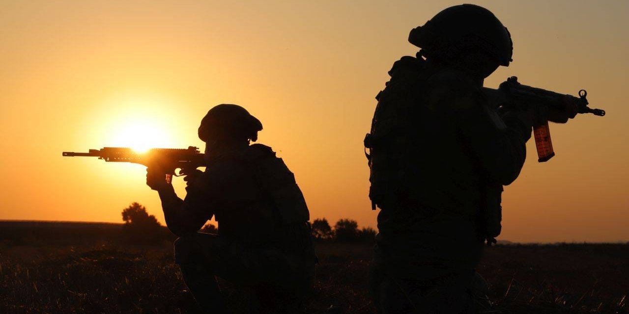 Msb: 3 Pkk'lı Terörist Teslim Oldu