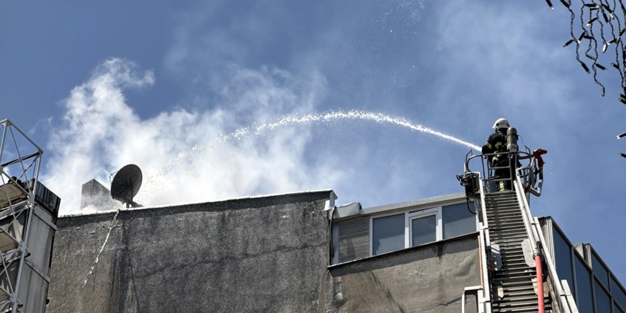 Tekirdağ'da pastane bacasında yangın