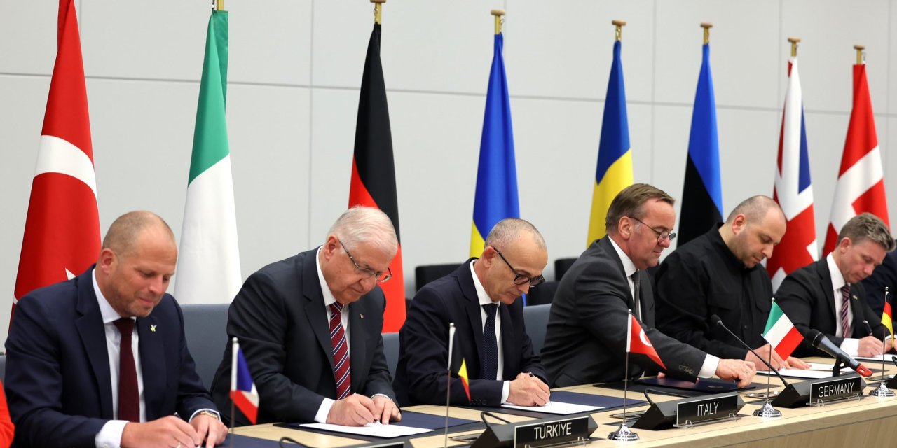 Bakan Güler, Brüksel'de ‘Elektromanyetik Harp Koalisyonu Niyet Mektubu İmza Töreni’ne Katıldı