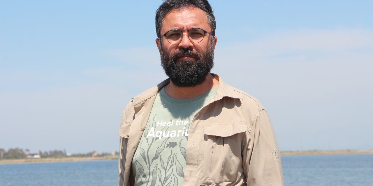 Flamingo Ve Kaplumbağaların Yaşam Alanı Olan Koruma Altındaki Lagünlerde Plastik Tehdidi