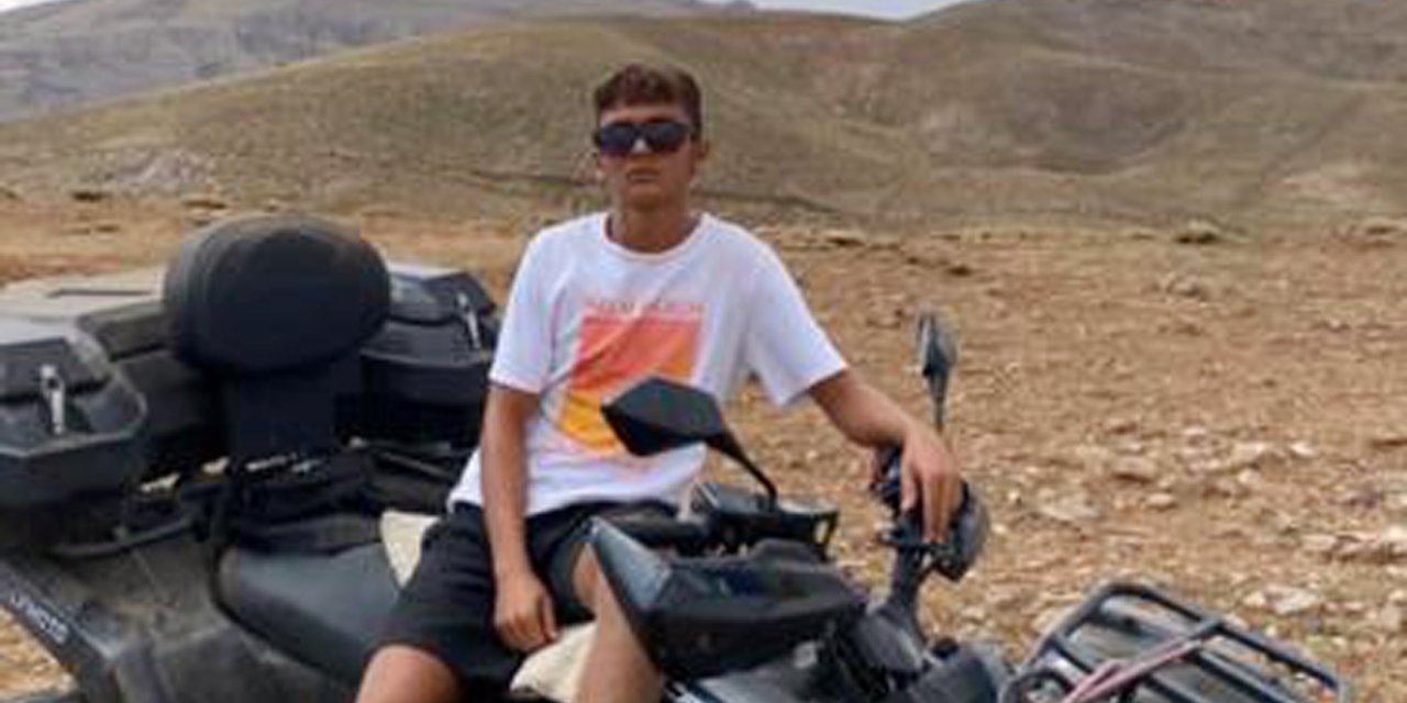 Kuzenlerin Kullandığı Jet Skiler Çarpıştı; Emir Öldü