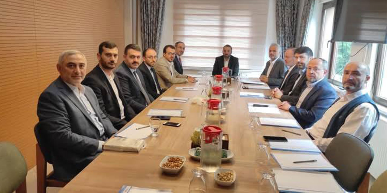 Haziran Ayı İlçe Müftüleri Toplantısı Çamlıhemşin'de Gerçekleştirildi