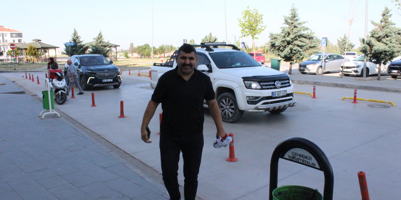 Kurban keserken bıçakla kendini yaraladı, 'daha önce hiç olmamıştı' dedi