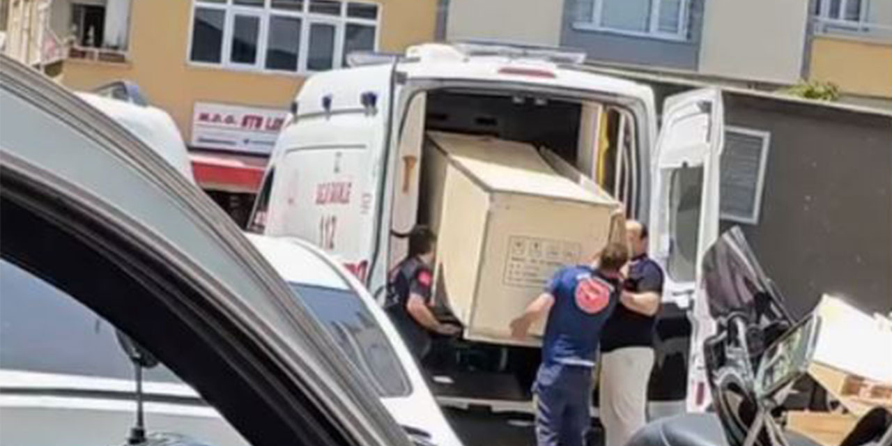 Ambulansa dolap yüklediler; o anlar kamerada