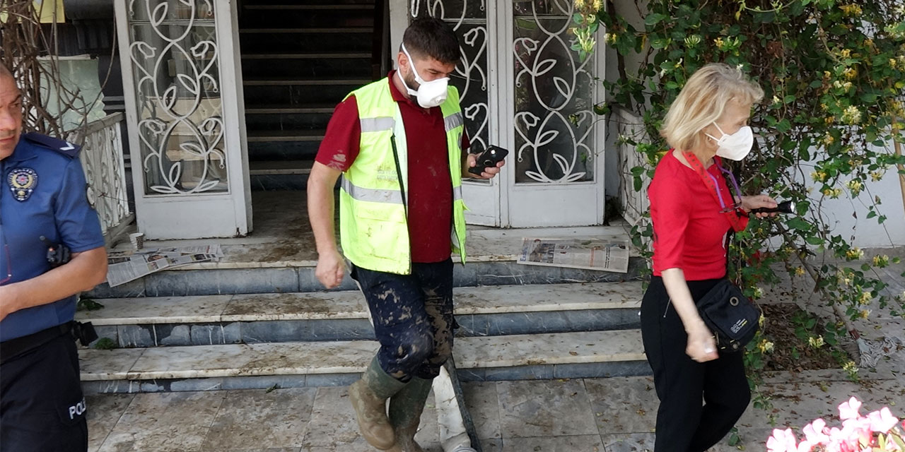 Trabzon'da belediye işçileri, sel temizliğinde karbonmonoksit gazından etkilendi