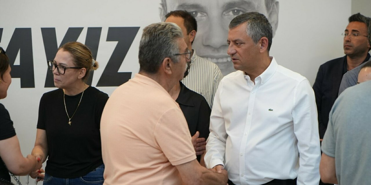 Ferdi Zeyrek, Manisa'da Son Yolculuğuna Uğurlandı (4)