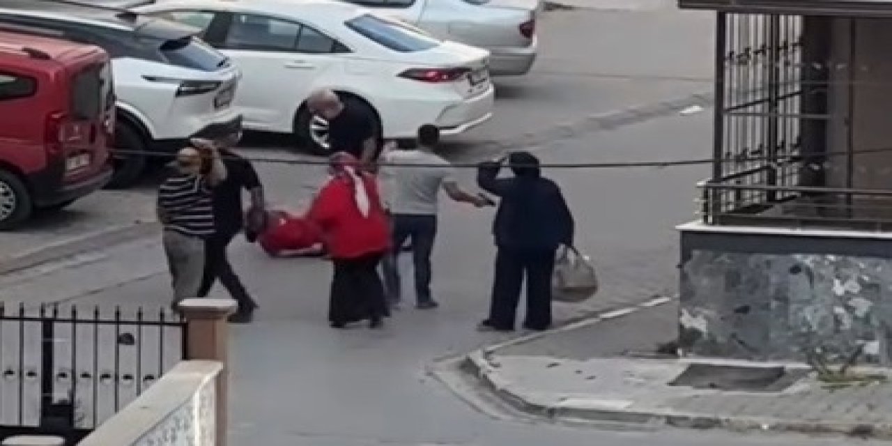 Eşinin bıçakla rehin aldığı kadın, çevredekilerin de yardımıyla kurtarıldı