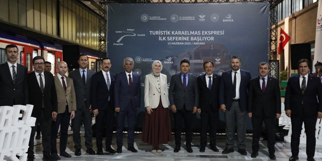 Turistik Karaelmas Ekspresi İlk Seferine Çıktı