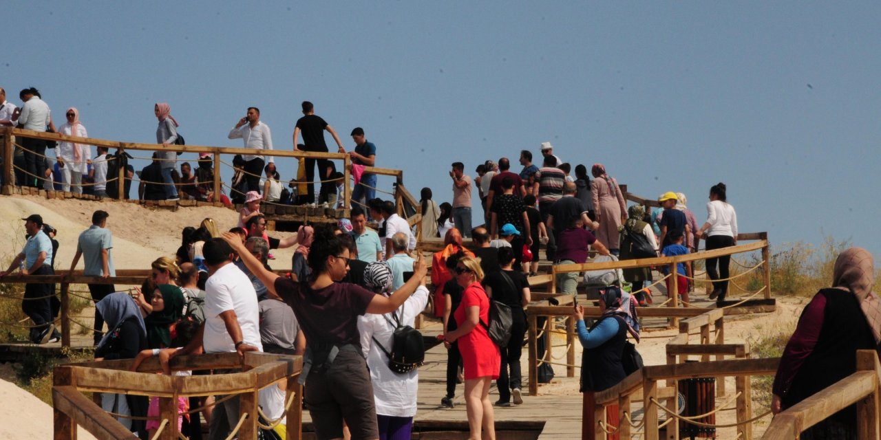 Kapadokya'yı Ağustosta 697 Bin 778 Turist Ziyaret Etti