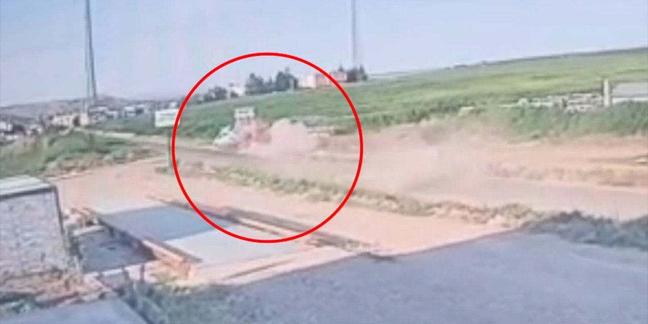 Çocukların Bulunduğu Otomobilin Takla Attığı Kaza Kamerada: 1 Ölü, 4 Yaralı