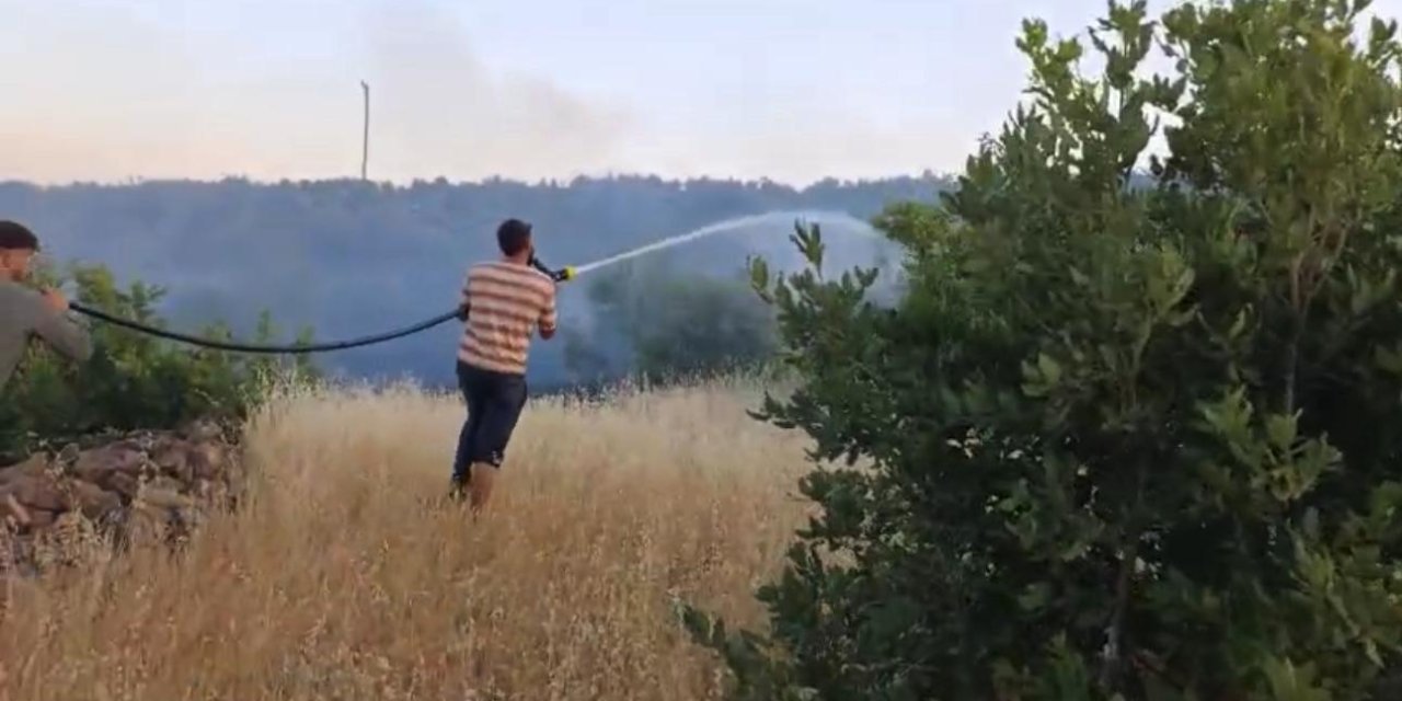 Diyarbakır’da örtü yangını, 2 saatte kontrol altına alındı