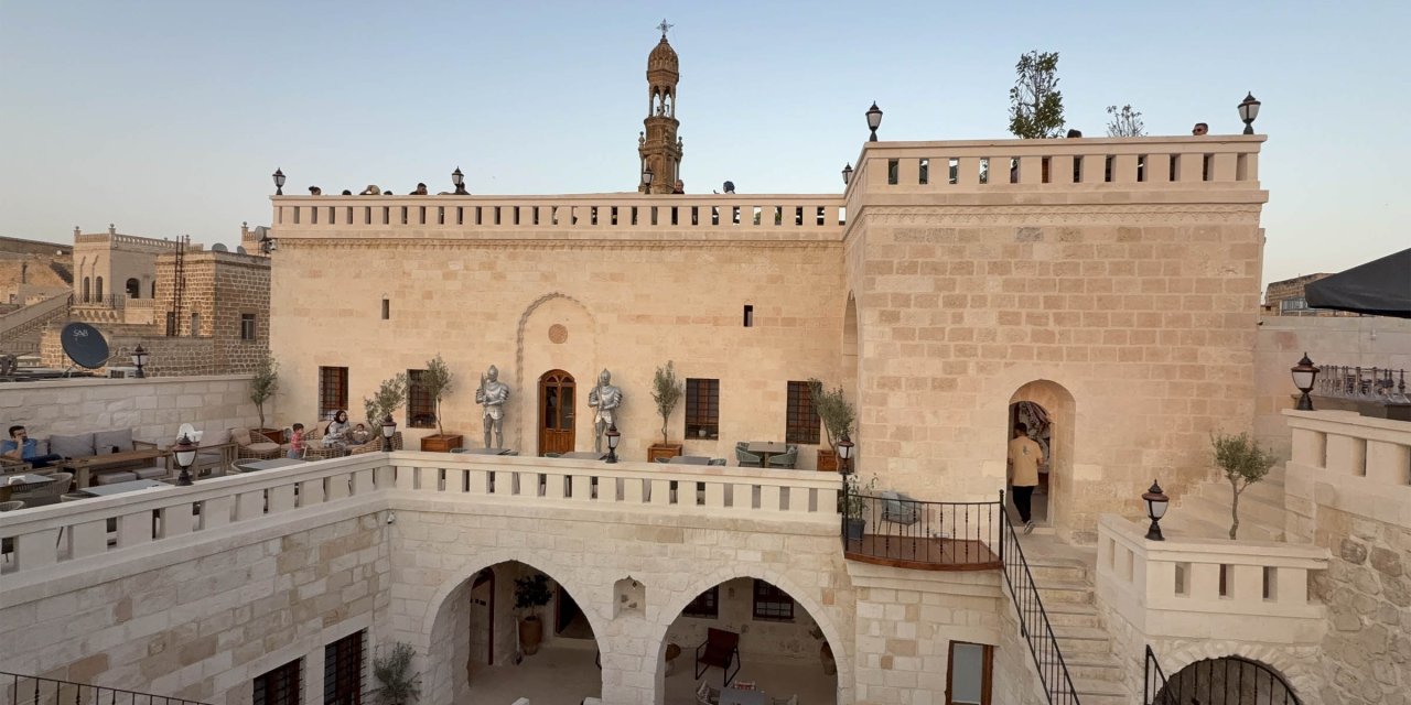 Almanya'dan Dönüp, Atalarından Kalan Konağı Restore Ettirdi; 20 Kişiye İstihdam Sağladı