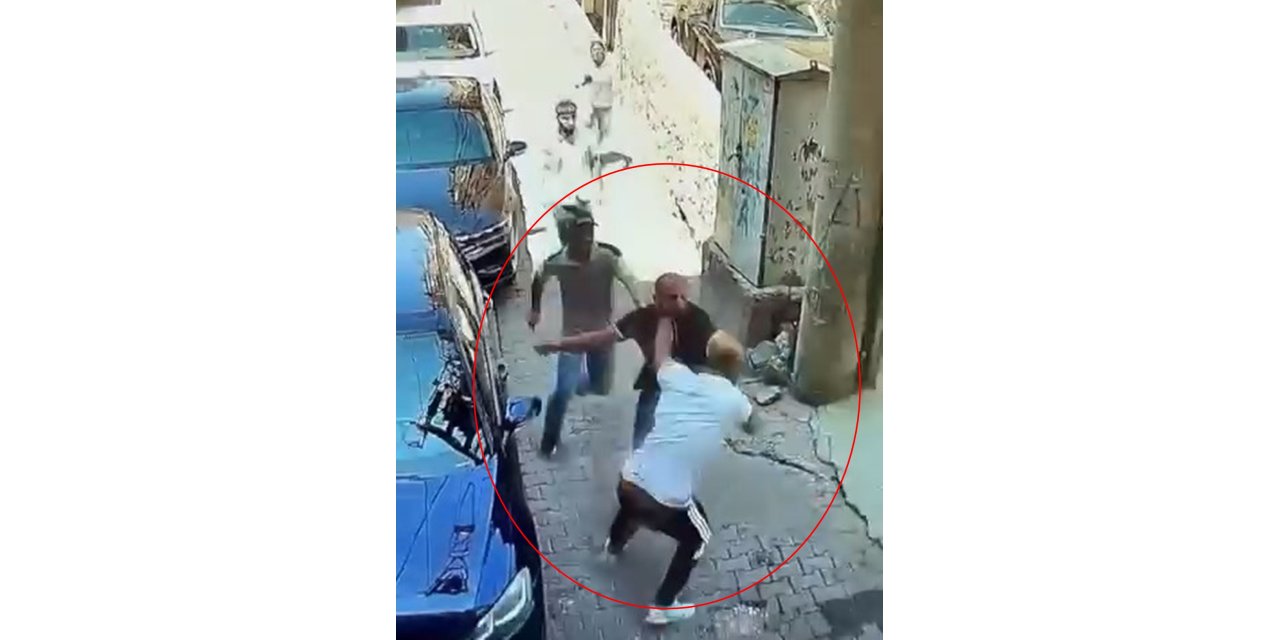 Diyarbakır'da 1 kişinin öldüğü bıçaklı kavga kamerada
