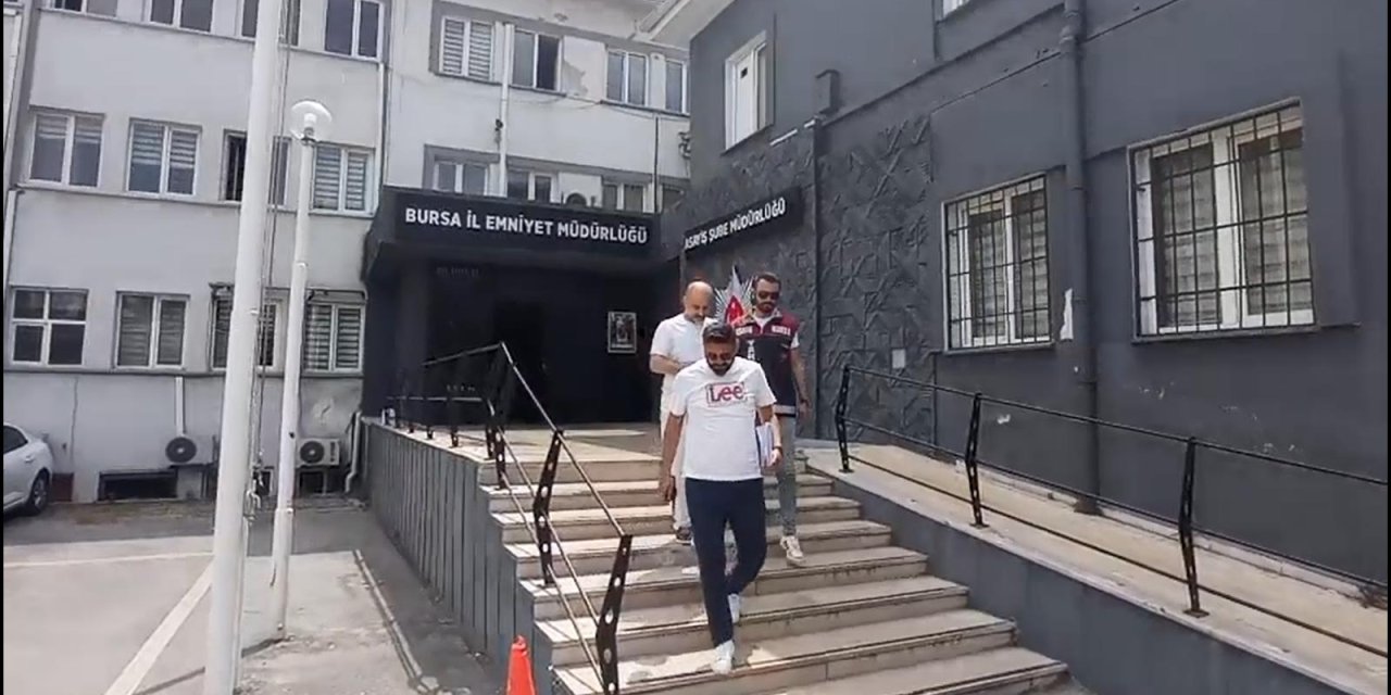 Patronu tarafından 'kredi notu yükseltme' vaadiyle kandırılıp, 817 bin TL dolandırıldı