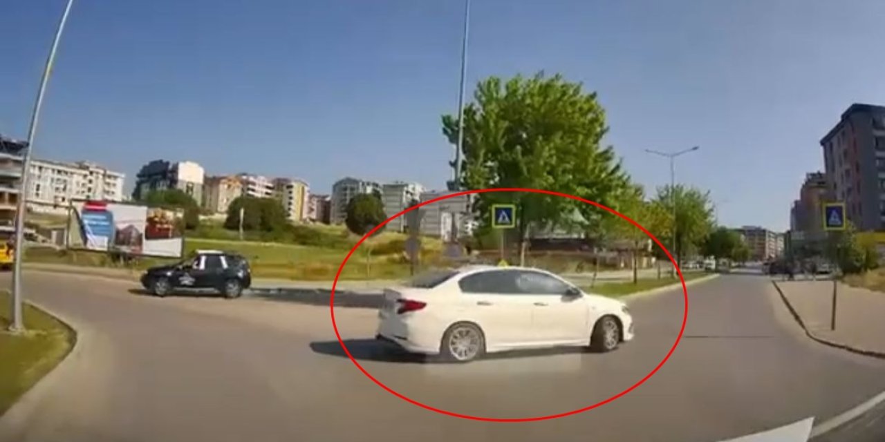 Yanlış yoldan otomobiliyle drift atarak döndü; o anlar kamerada