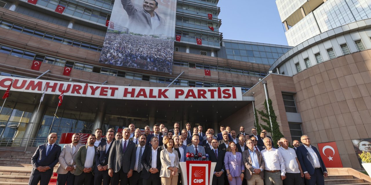 CHP'li 81 il başkanından ortak açıklama: Kayyum ya da butlan kararını tanımayacağız