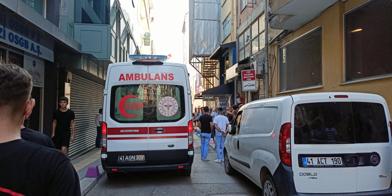 7’inci Kattan Düşüp Öldü; Olay Anı Kamerada