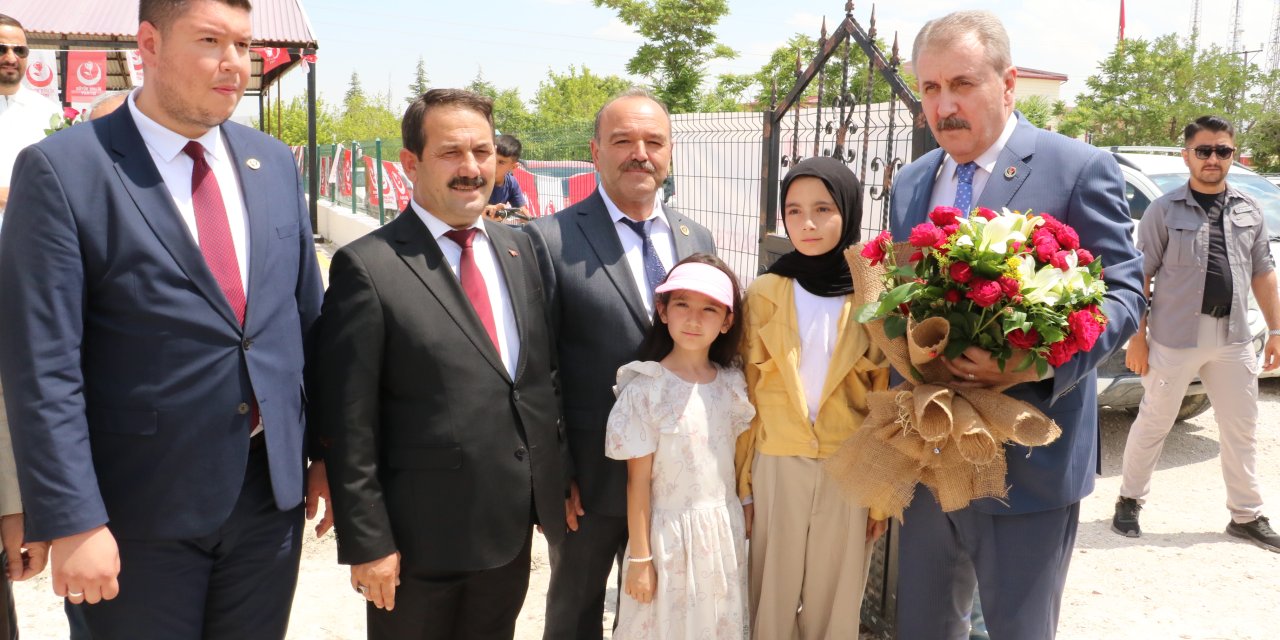 Destici: Mazlumlar, büyük Türk milletinin koruması ve kalkanı altındadır