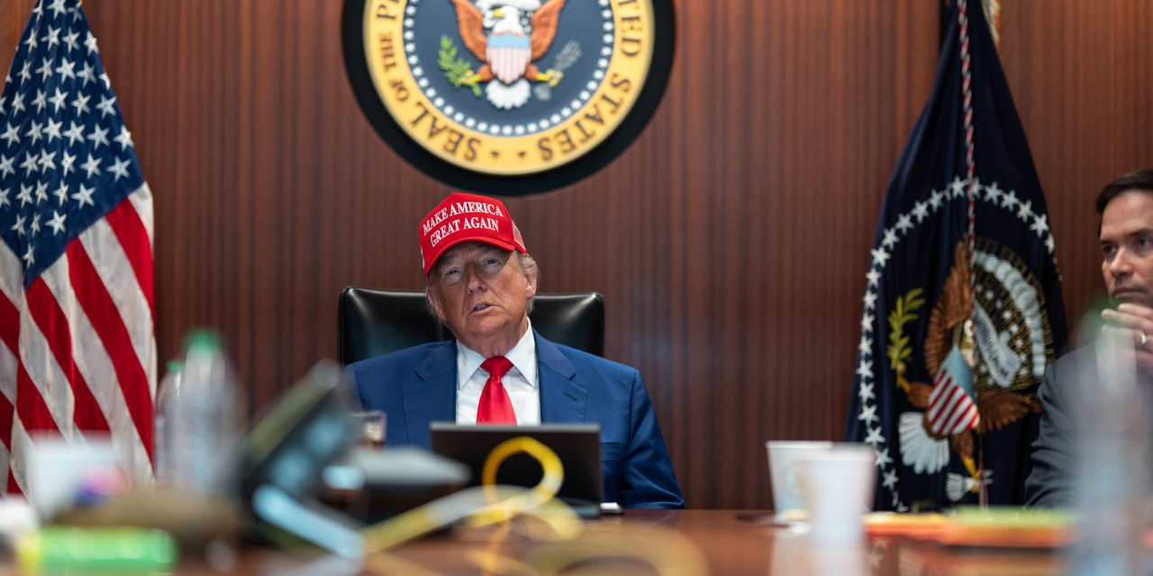 Trump: Amacımız, İran'ın nükleer zenginleştirme kapasitesini yok etmek