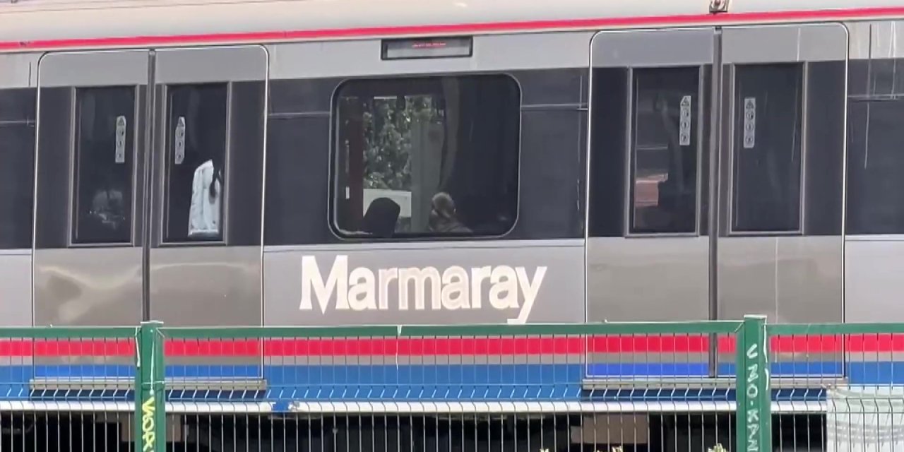İstanbul- Marmaray'da bir kişi raylara atlayarak intihar etti; seferlerde aksama yaşandı