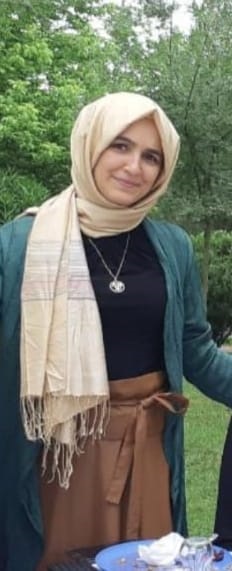 Çocuklarını kurtarmak için atladığı derede boğulan kadın, toprağa verildi