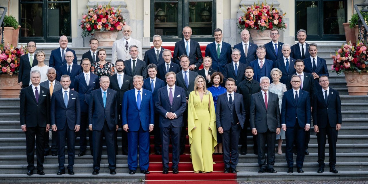 Cumhurbaşkanı Erdoğan, Hollanda Kralı ve Kraliçesi’nin ev sahipliğinde düzenlenen akşam yemeğine katıldı