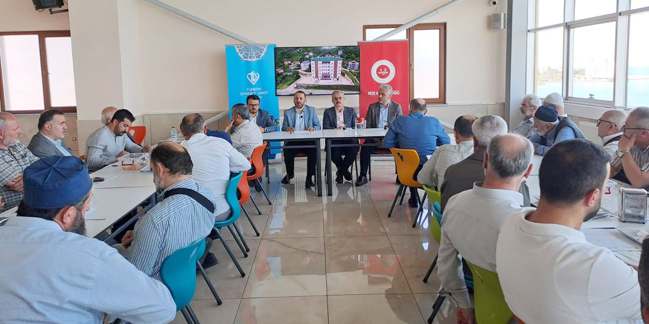 Rize Müftülüğü'nden Kur'an Kursları İçin İstişare Toplantısı