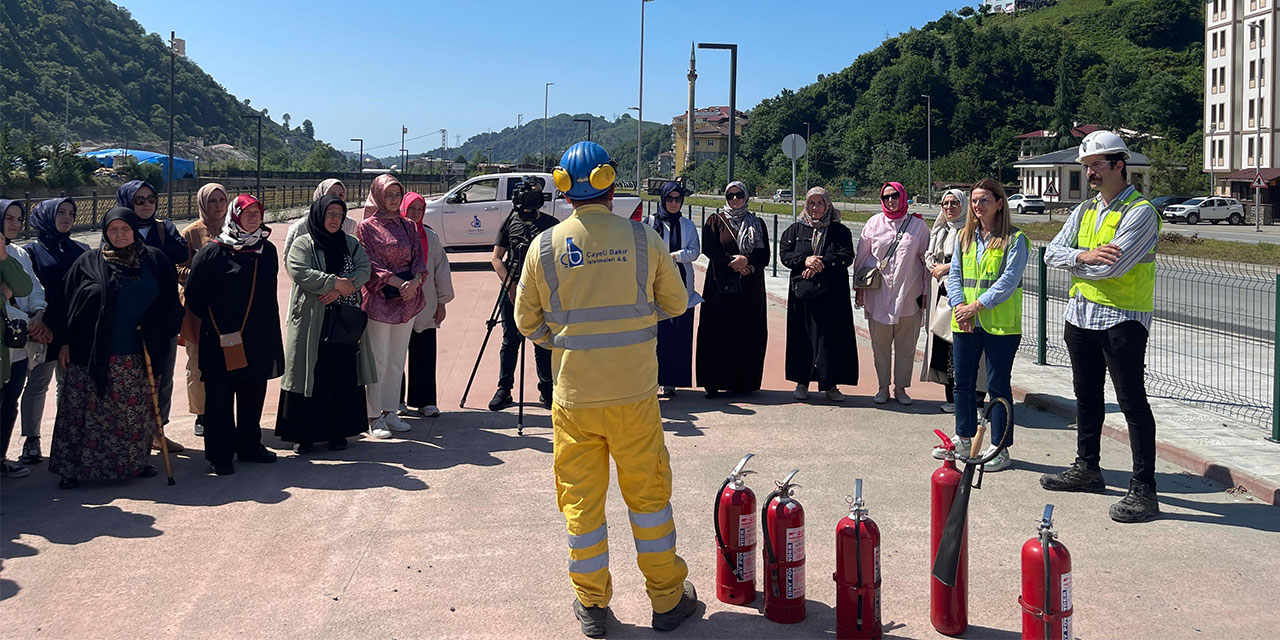 Çayeli Bakır, Madenli Kadınlarına Yangınla Mücadele Eğitimi Verdi
