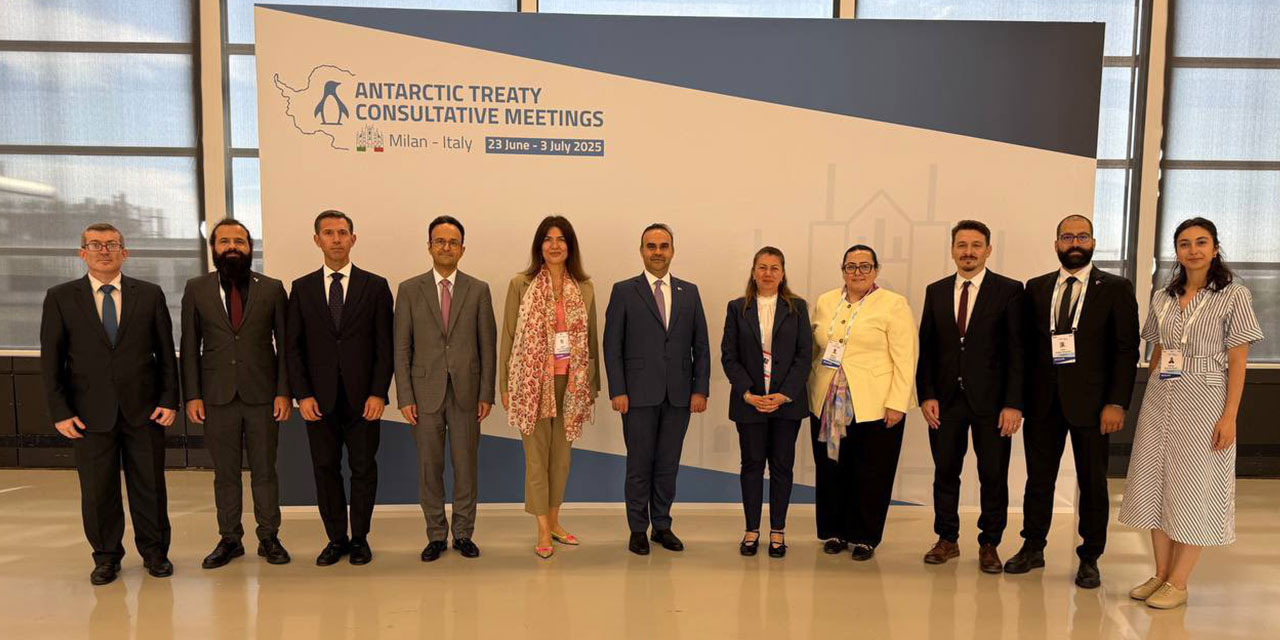 Bakan Kacır: Antarktika'da Kalıcı ‘Türk Bilim Üssü’ Kuracağız