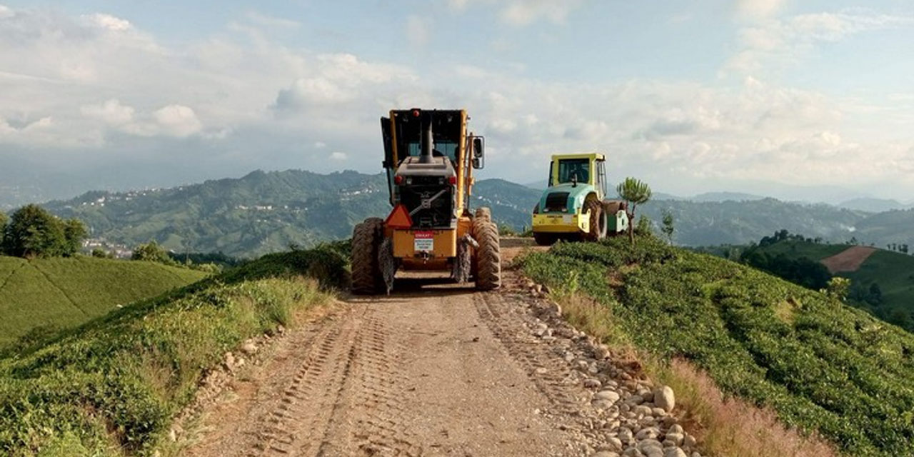 İyidere Kaymakamlığı ve İl Özel İdaresi'nden Kırsala Ulaşım Takviyesi