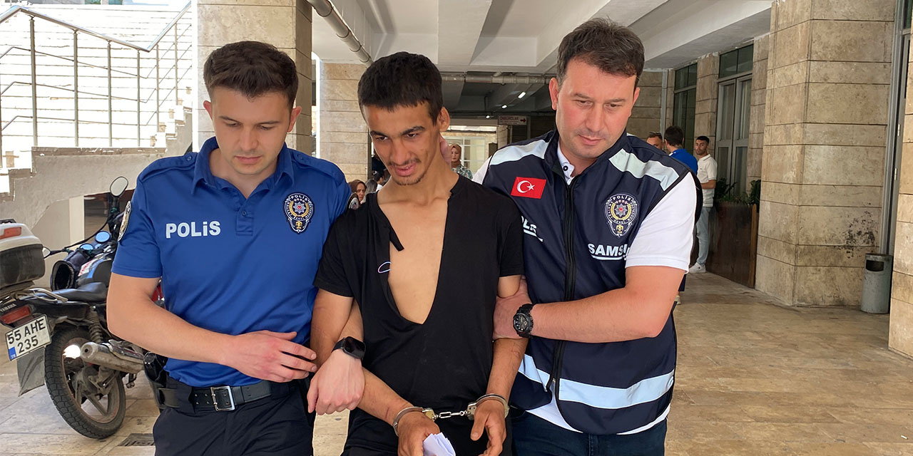 Balık tutan kişiyi ‘2 saattir bir balık tutamadın’ diyerek dövüp, denize atarak eşyalarını gasbetti