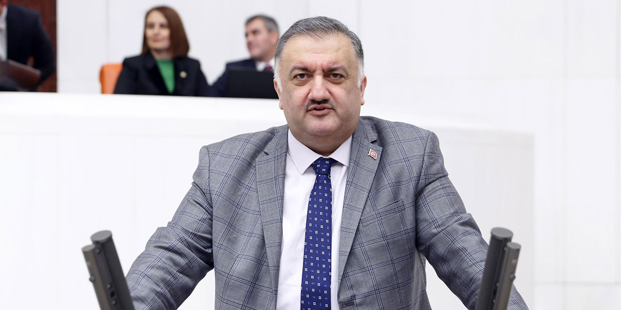 Hasan Karal'dan Hükümete Kuraklık ve Çölleşme Uyarısı: "Ulusal Eylem Planı Var mı?"