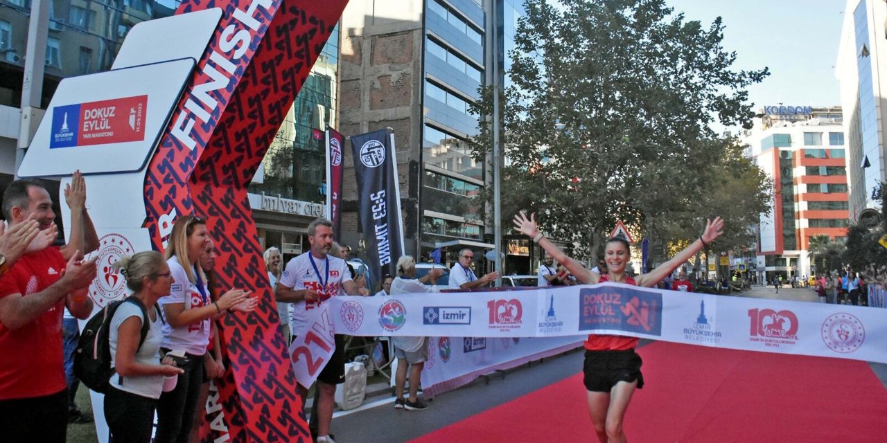 İzmir'de Yarı Maraton Zamanı