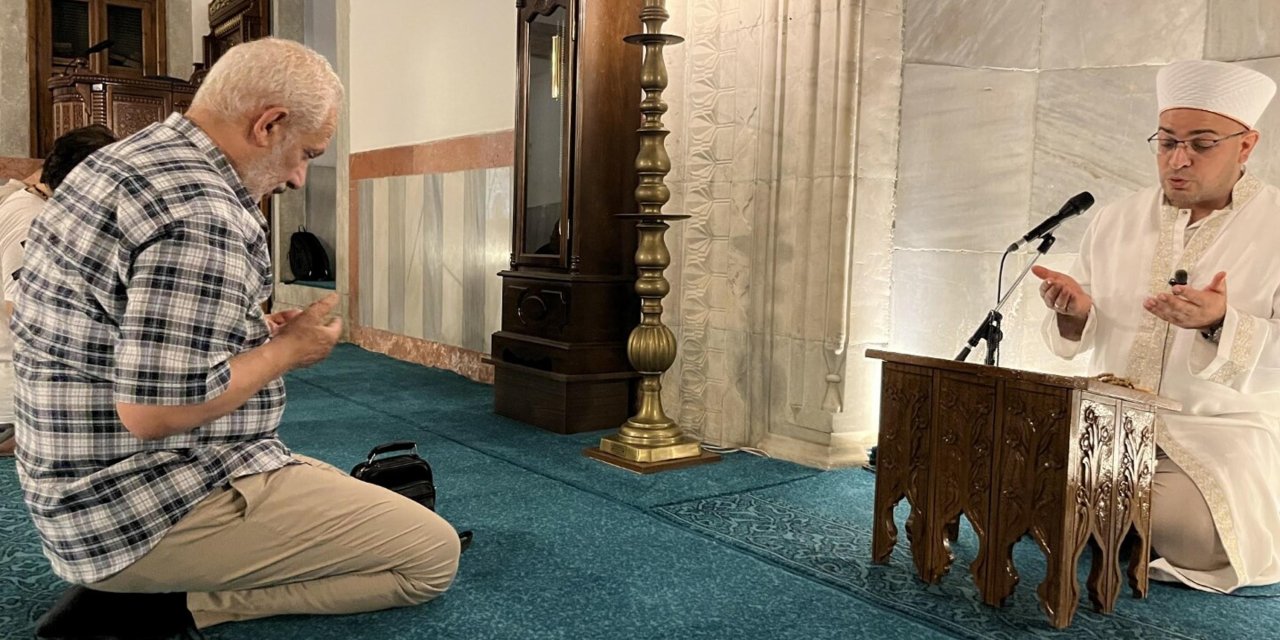 Orman Yangınlarının Sona Ermesi İçin Camilerde Dua Edildi