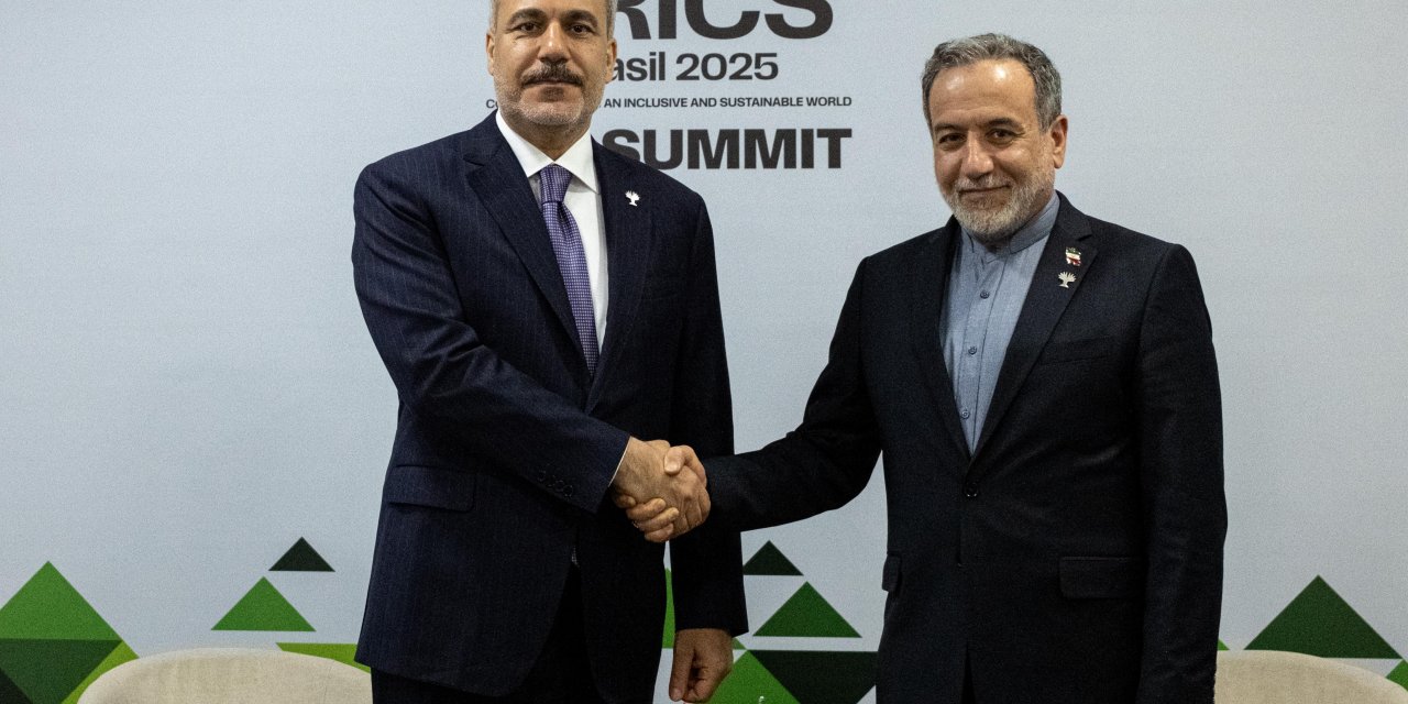 Bakan Fidan, İranlı mevkidaşı Arakçi ile görüştü