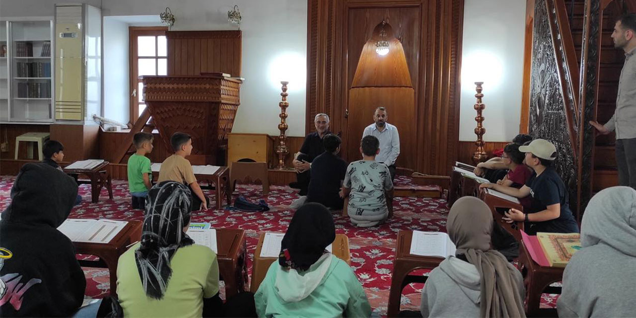 Rize İl Müftüsü Naci Çakmakçı'dan Fındıklı'da Ziyaret ve İnceleme